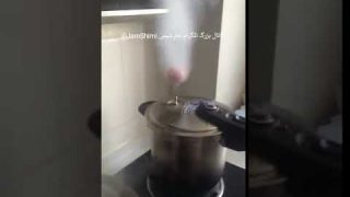 سریع ترین روش تهیه تخم مرغ آب پز